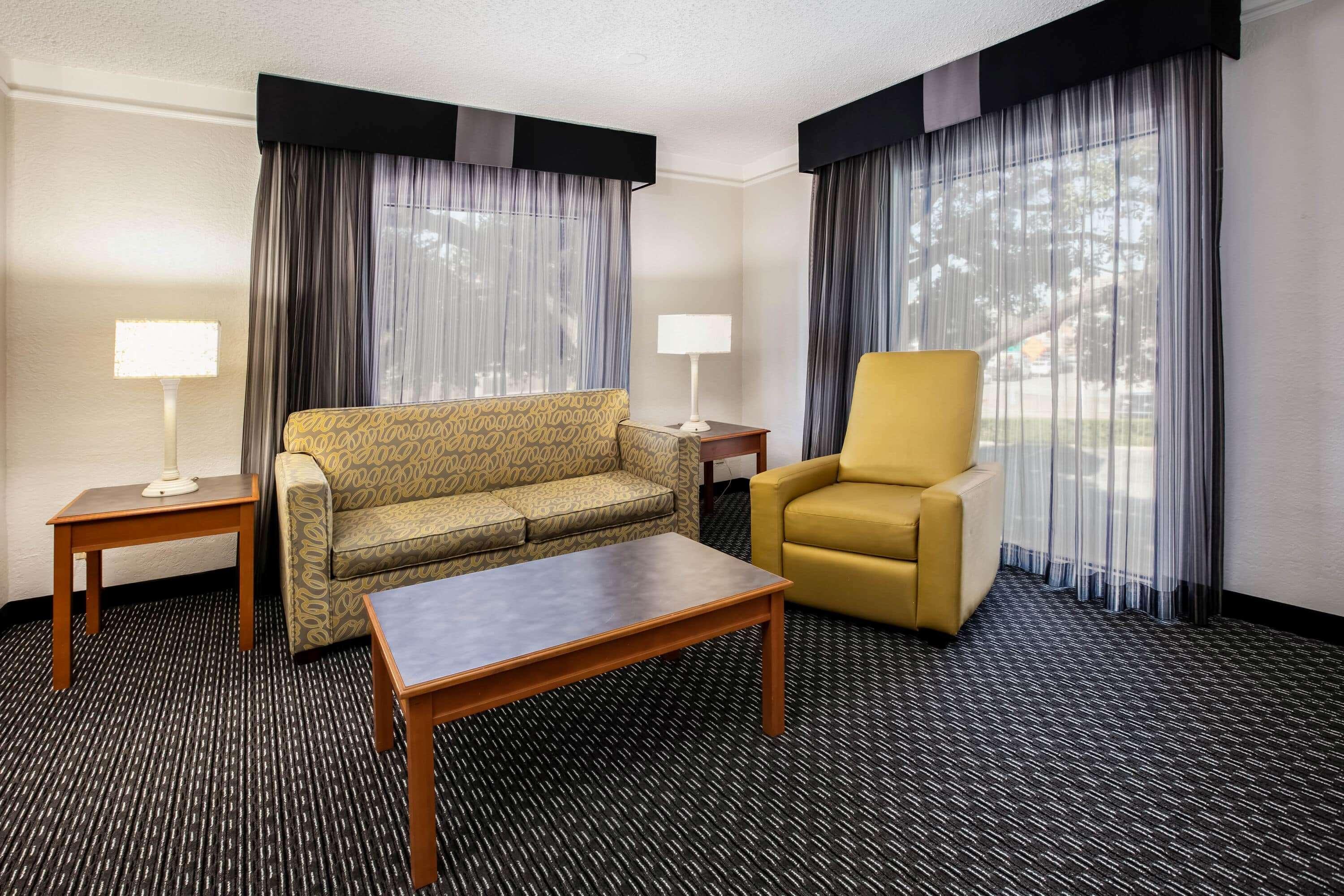 La Quinta Inn By Wyndham Dallas Uptown Esterno foto