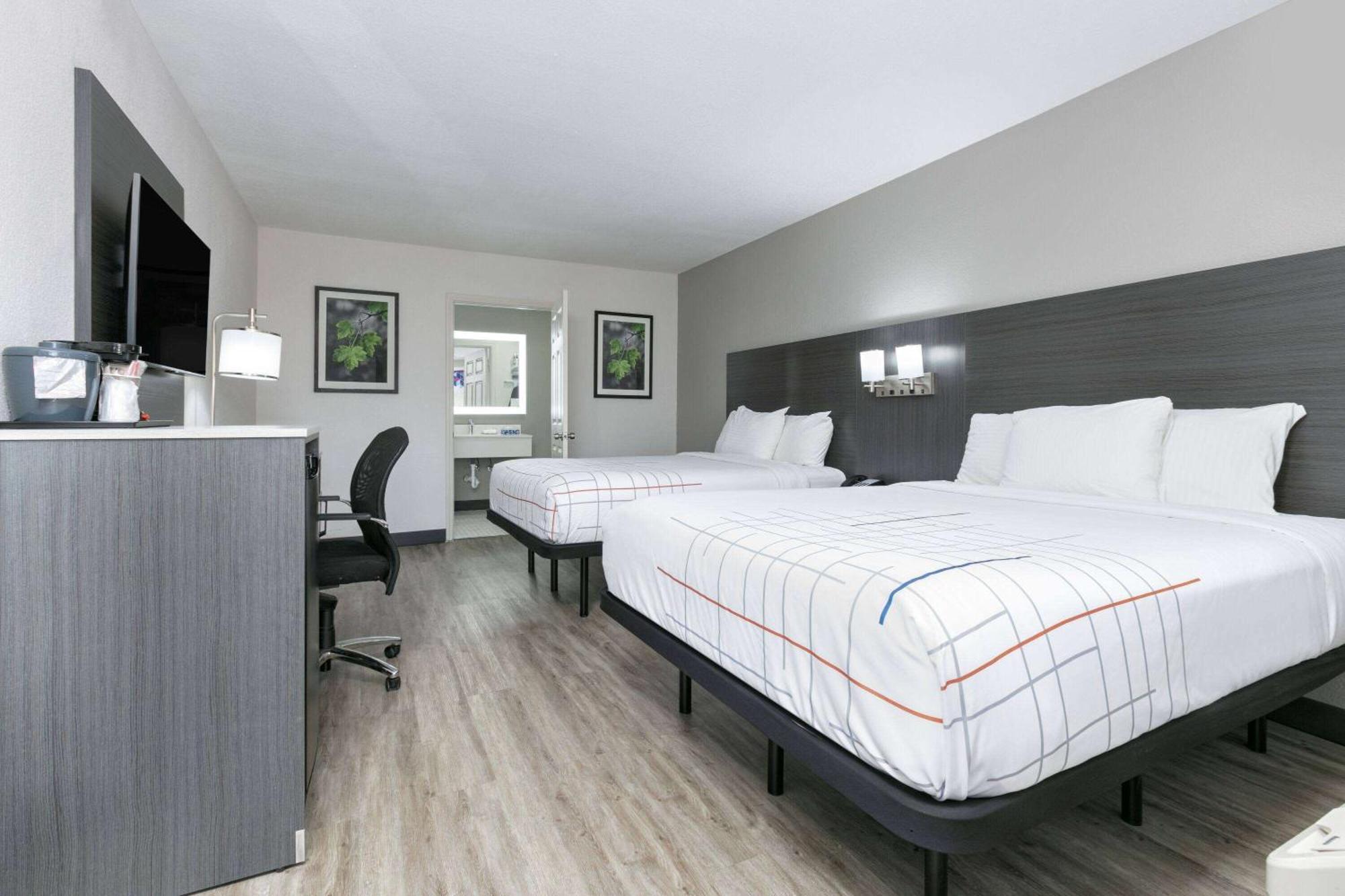 La Quinta Inn By Wyndham Dallas Uptown Esterno foto