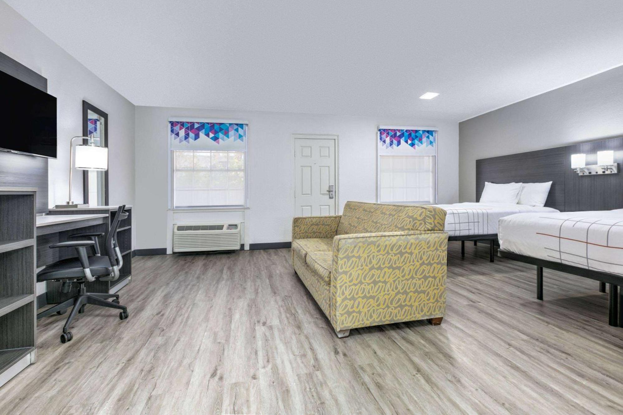 La Quinta Inn By Wyndham Dallas Uptown Esterno foto