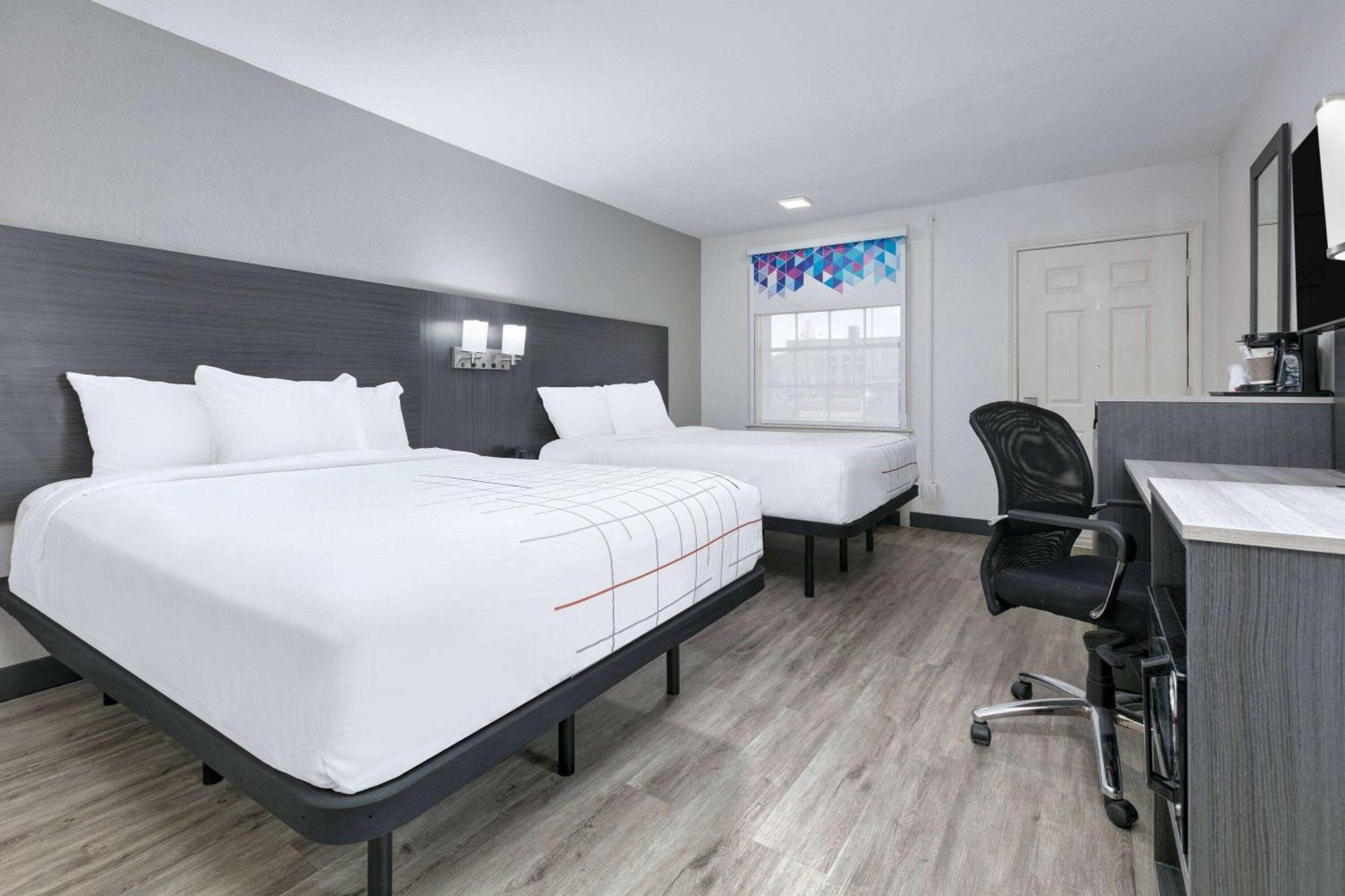 La Quinta Inn By Wyndham Dallas Uptown Esterno foto